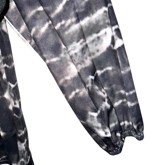 TIE DYE LONG SLEEVE BUTTON DOWN TOP - Picture 3 of 7